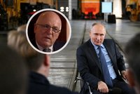 Exšéf britské rozvědky o Putinovi: Ohrozit ho může pouze revoluce v Rusku