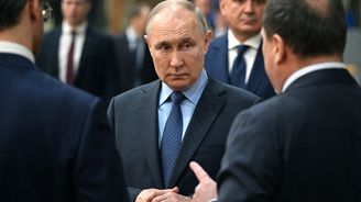 Ukrajina zaútočila drony na Kreml, tvrdí Rusové. Putin je v pořádku a nezraněný