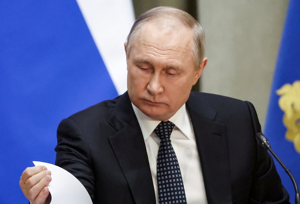 Ruský prezident Putin na velikonoční mši, (24.04.2022).