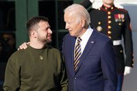 ONLINE: Ukrajina dostane od USA klíčové zbraně. Moskva zuří a odmítá mírová jednání