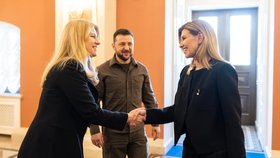 Slovenská prezidentka v Kyjevě s prezidentem Zelenským a jeho manželkou Olenou.