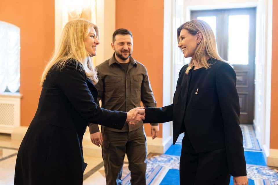 Slovenská prezidentka v Kyjevě s prezidentem Zelenským a jeho manželkou Olenou.