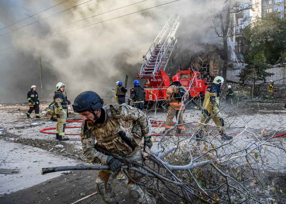 Válka na Ukrajině: Následky ostřelování Kyjeva (17.10.2022).