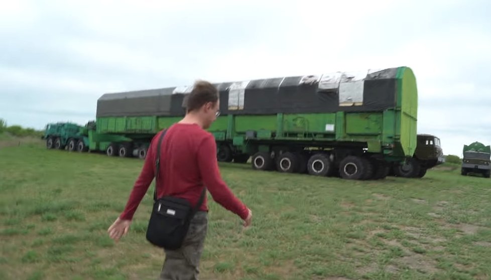 S kamerou na ukrajinské raketové základně:  Jeden čudlík rozhodoval o osudu světa