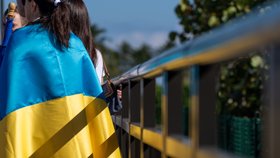 Lidé poblíž rezidence Mar-a-Lago přišli vyjádřit svoji podporu Ukrajině.