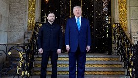 Zelenskyj dorazil na schůzku s Trumpem v Palm Beach.