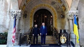 Zelenskyj dorazil na schůzku s Trumpem v Palm Beach.