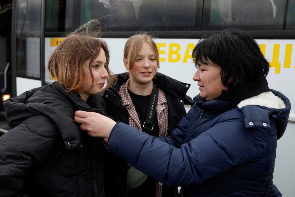 Návrat 31 dětí z Ruska na Ukrajinu