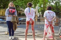 Znásilňovali ženy na příkaz velitelů! Nová svědectví líčí ruské sexuální násilí na Ukrajině