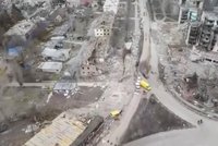 Město hrdinů i město mrtvých: V Borodjance vyšli Ukrajinci s puškami proti ruským tankům a letadlům