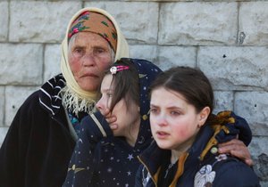 Evakuace lidí z okupovaného Charkova. (2. 5. 2022)