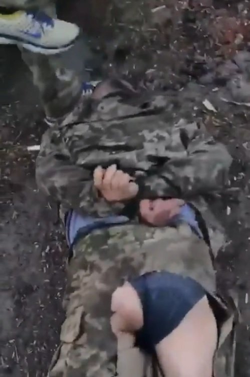 Okupant na videu kastroval Ukrajince