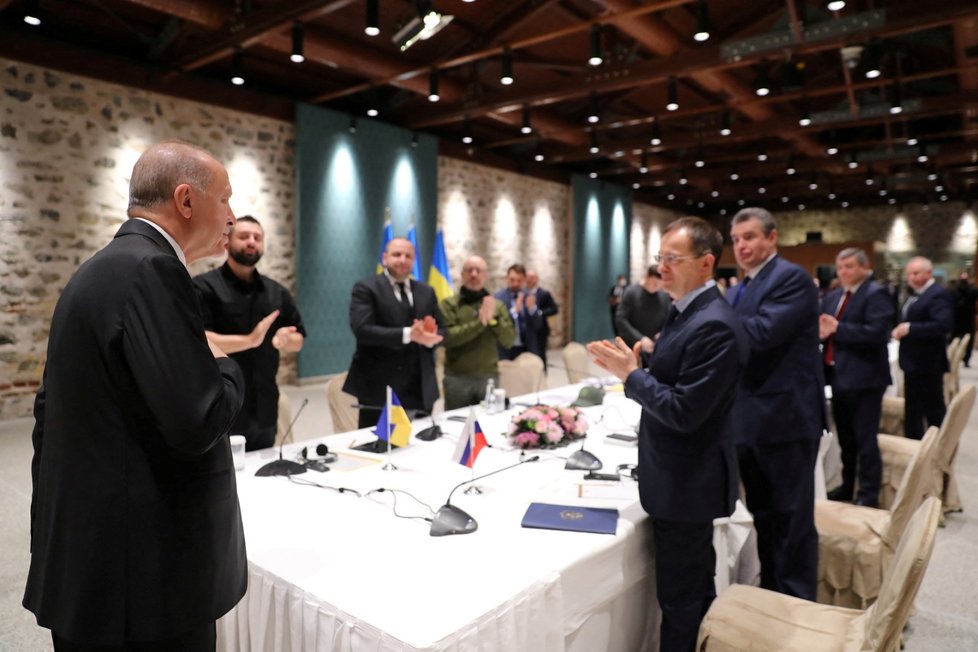 Mírové rozhovory mezi Ruskem a Ukrajinou v Istanbulu (29. 3. 2022)