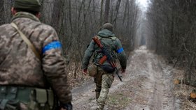 Pochovaní hrdinové Ukrajiny: Muži se k bojům proti Rusku připojili už v roce 2013, poslední zemřel v bitvě o Doněck