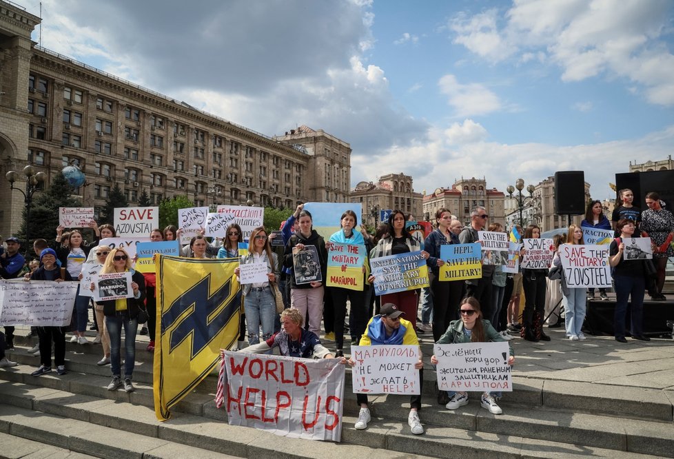 Protest v Kyjevě za uspořádání humanitárního koridoru z Mariupolu. (3. 5. 2022)