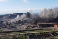 Evakuace se zdařila, i když byly ocelárny v Mariupolu pod ruskou palbou: Zachráněno bylo 50 osob
