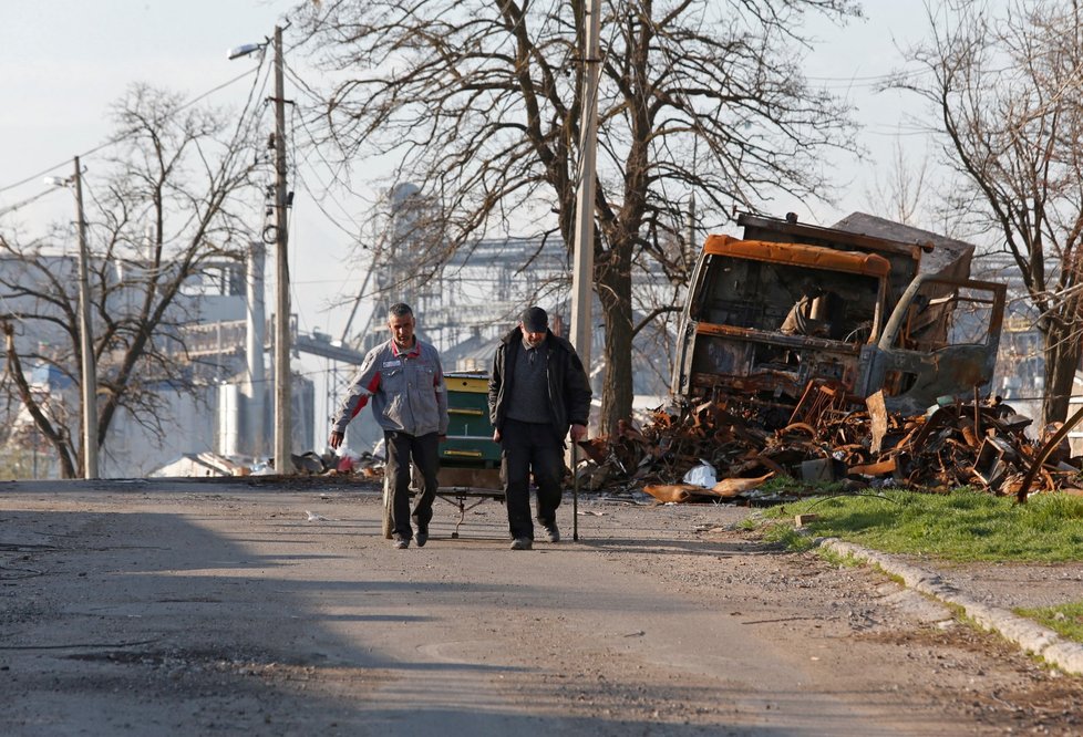 Evakuace lidí z Mariupolu (20.4.2022)