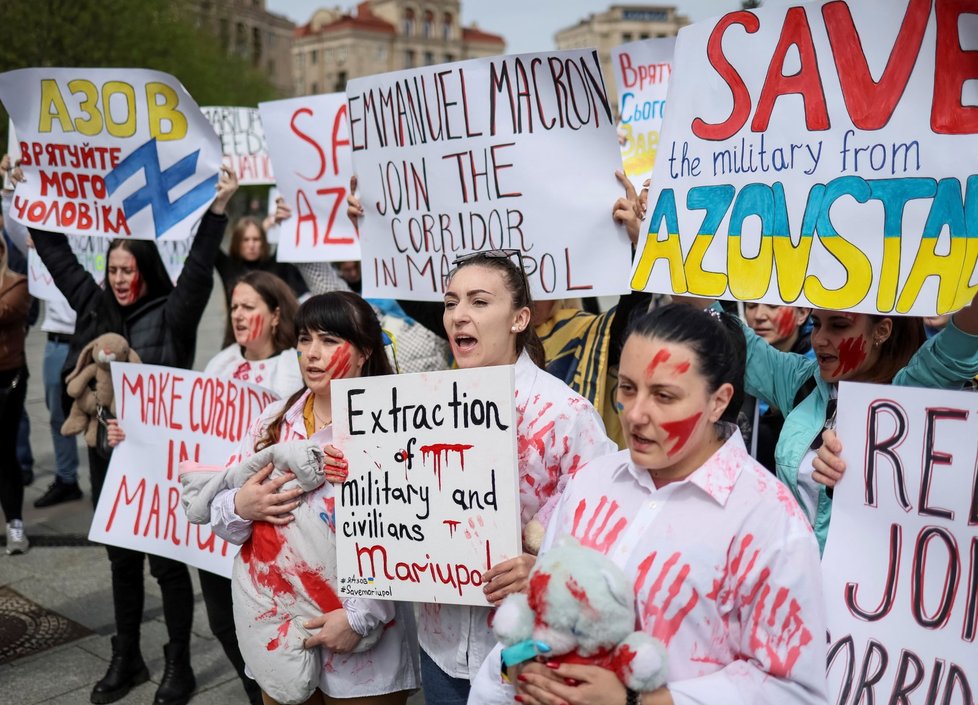Protest v Kyjevě za uspořádání humanitárního koridoru z Mariupolu (27. 4. 2022)