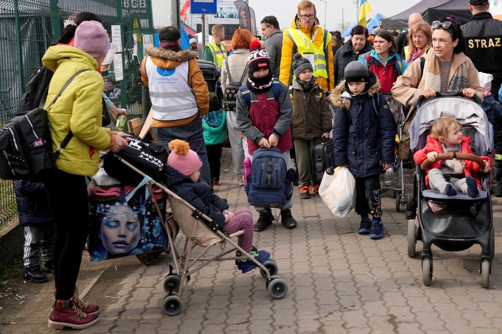 Ukrajinští uprchlíci na hraničním přechodu Medyka. (30. 3. 2022)