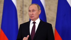 Putin na uzbeckém Samarkandu na summitu Šanghajské organizace pro spolupráci (SCO) (16. 9. 2022)