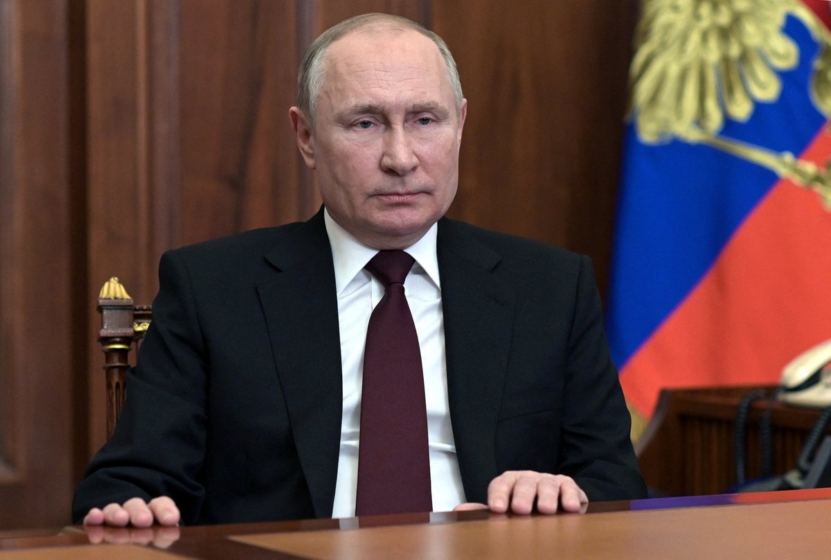 Putin tvrdí, že žádný plyn do Evropy zastavovat ani snižovat nebude.