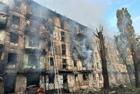 ONLINE: Rusové zasáhli bytovku v Kryvém Rihu. 6 mrtvých!