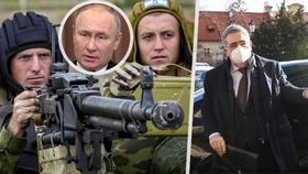 Ruský velvyslanec Zmejevskij (vpravo) řekl, že agresor je Ukrajina (23. 2. 2022).