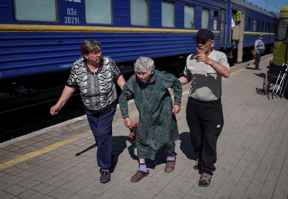 Evakuace z východní Ukrajiny. (11. 6. 2022)