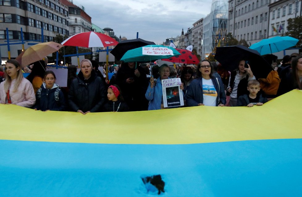 Češi protestovali proti Rusku. (10. 10. 2022)