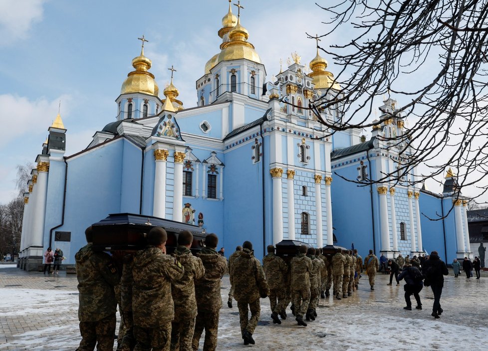Pohřeb ukrajinských sabotérů, kteří se chtěli dostat do Ruska.