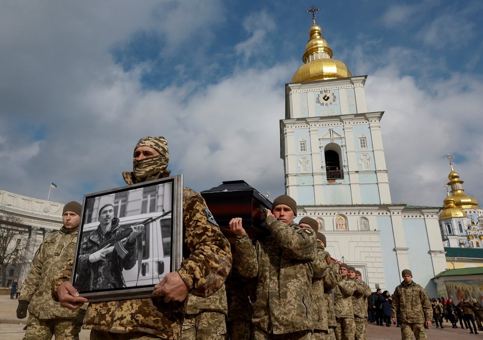 Pohřeb ukrajinských sabotérů, kteří se chtěli dostat do Ruska. (7. 3. 2023)