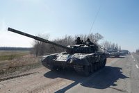 Jediný ruský výrobce tanků musel stopnout výrobu. Chybí mu díly ze Západu