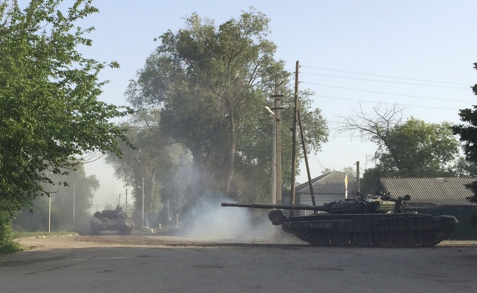 Tanky poblíž vesnice Matveev Kurgan