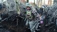 V&nbsp;zákopech ukrajinských vojáků na&nbsp;východě země