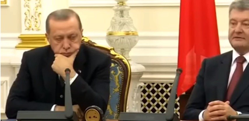 Erdogan na tiskové konferenci s Porošenkem