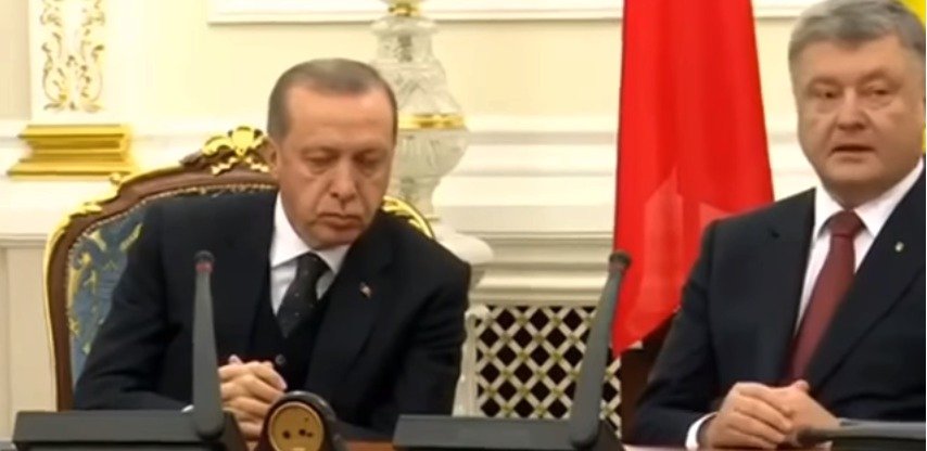 Erdogan na tiskové konferenci s Porošenkem