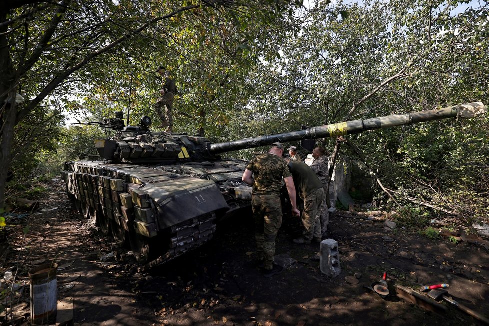 Šachtarsk, Doněcká oblast: Ukrajinští tankisté ve chvíli klidu (8. 10. 2022).