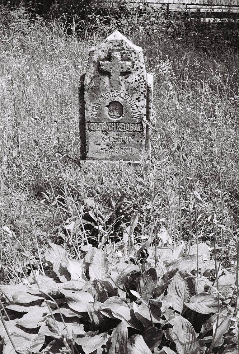 Hrob četníka, kterého zastřelil Nikola Šuhaj