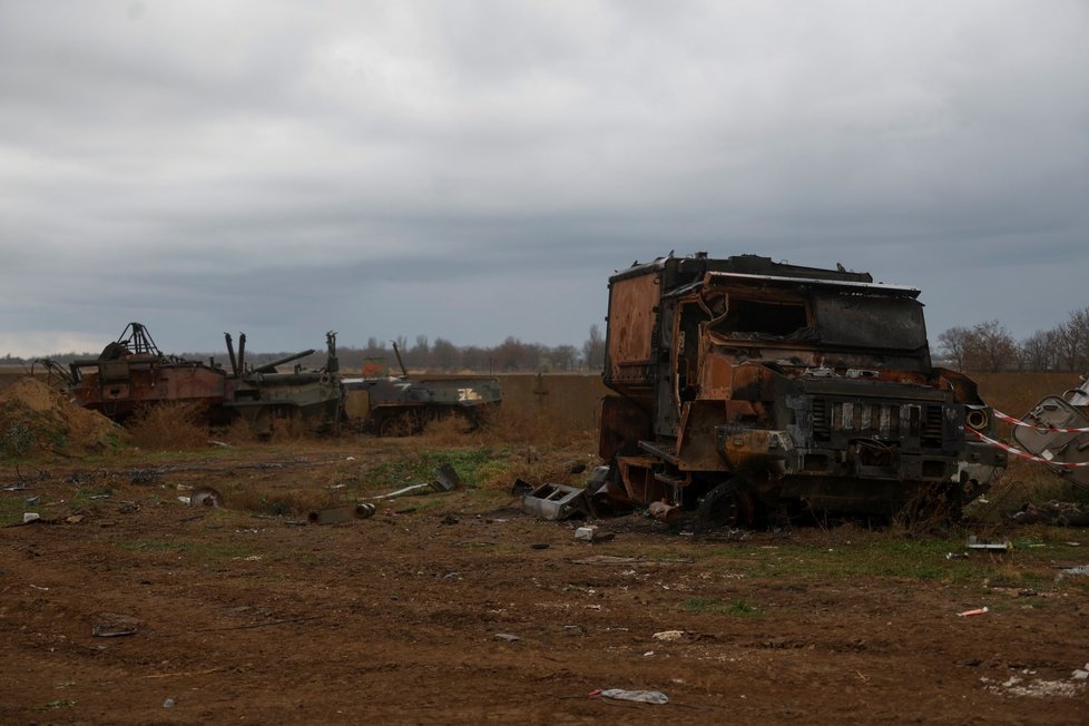 Zničená ruská vojenská vozidla v Chersonu