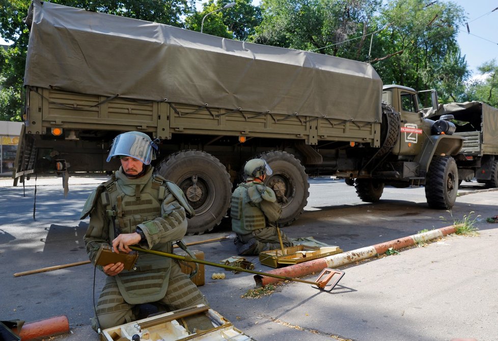 Válka na Ukrajině: Odstraňování min v Doněcku (31.7.2022)