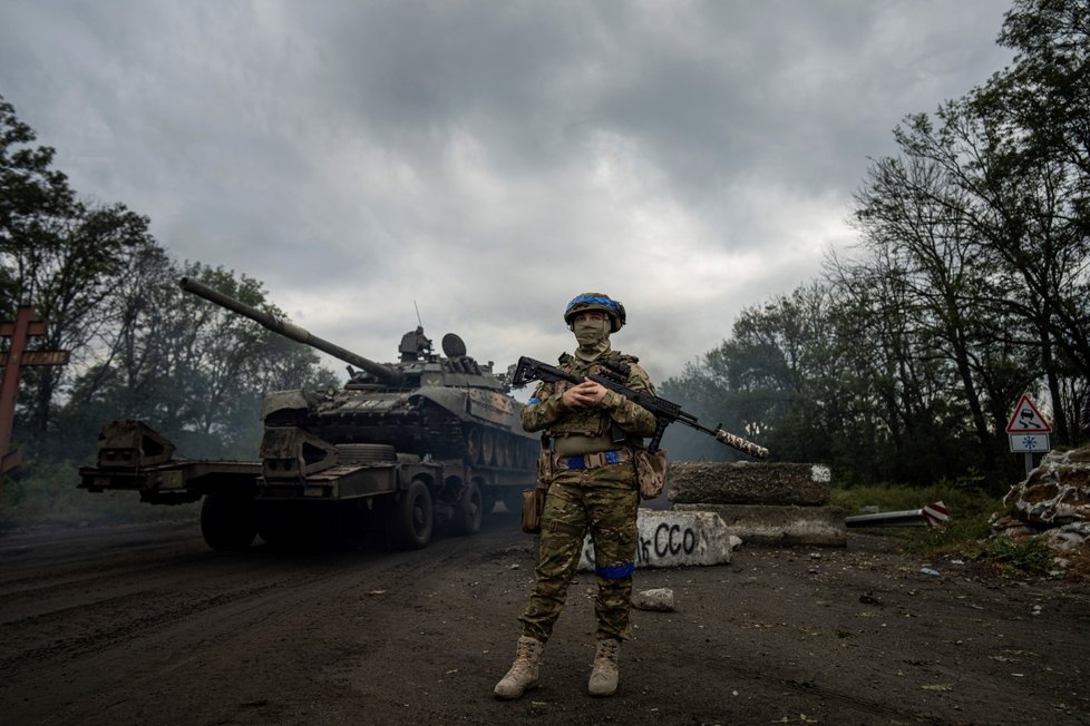 Válka na Ukrajině: Ukrajinské hlídky u Izjmu (16.9.2022)