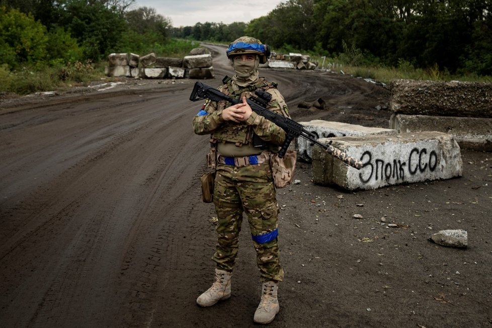 Válka na Ukrajině: Ukrajinské hlídky u Izjmu (16.9.2022)