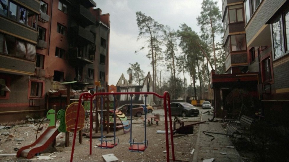 Vybombardované město Irpiň na Ukrajině (30. 3. 2022)