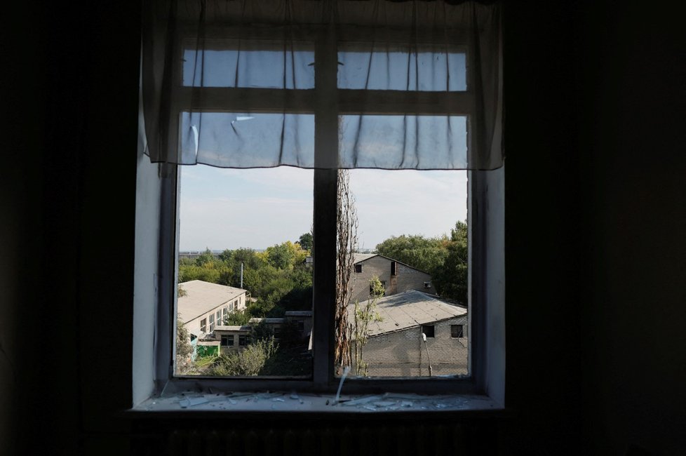 Likvidace následků ruského útoku ve městě Kramatorsk (19. 8. 2022)