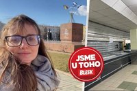Blesk v Chersonu, osvobozeném od Rusů: Ostřelování, fronty na chléb i prázdné regály v supermarketu
