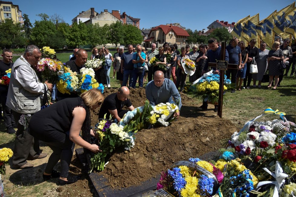 Válka na Ukrajině: Pohřeb členů pluku Azov (29. 7. 2022)