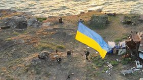 Ukrajinci získali zpátky Hadí ostrov (7. 7. 2022)