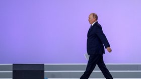 Vladimir Putin se zúčastnil otevření fóra Armija-2022 (15. 8. 2022)