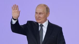 Putin: Západ se snaží rozšířit model podobný NATO do Asie a Tichomoří