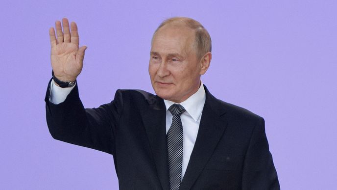 Vladimir Putin se zúčastnil otevření fóra Armija-2022 (15. 8. 2022)